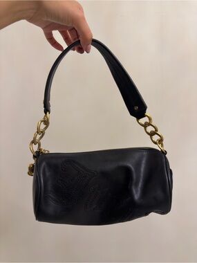 Juicy Couture Black Leather Shoulder Bag with Gold Chain Accenbt